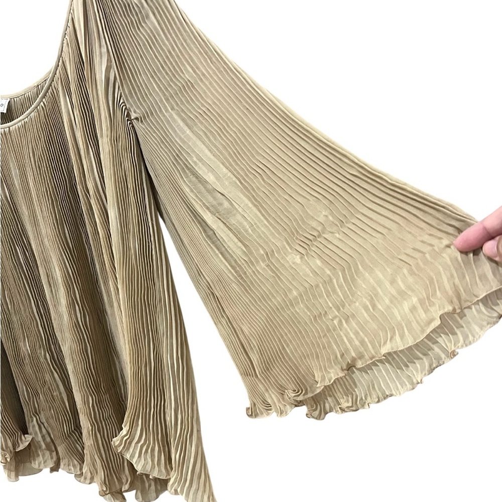 Valentino Boutique Vintage Beige Gold  Pleated Top Blouse Size M - Picture 3 of 10